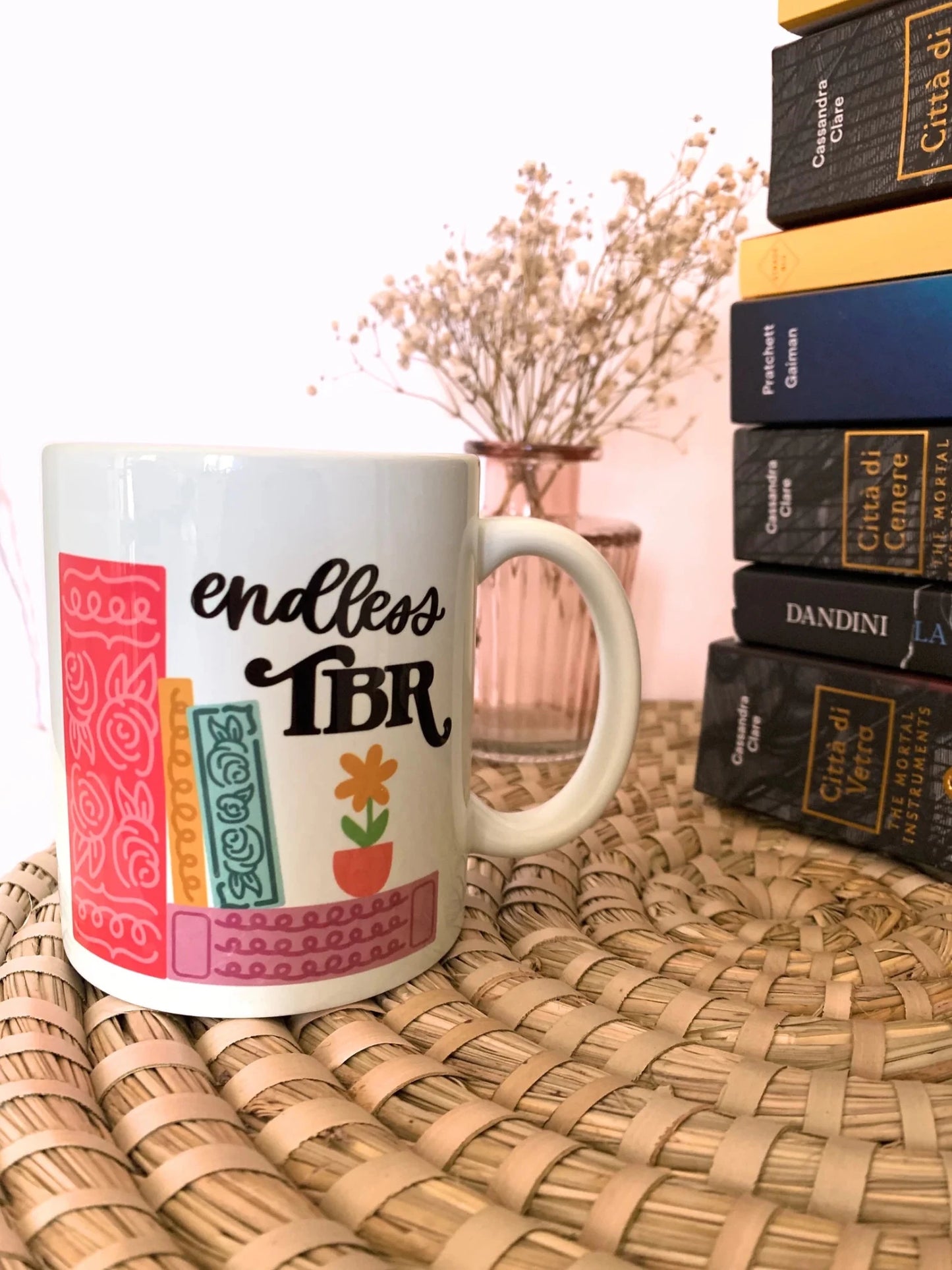 Tazza Endless TBR 🎀Per chi vive di libri (e di senso di colpa) - Incanta Shop
