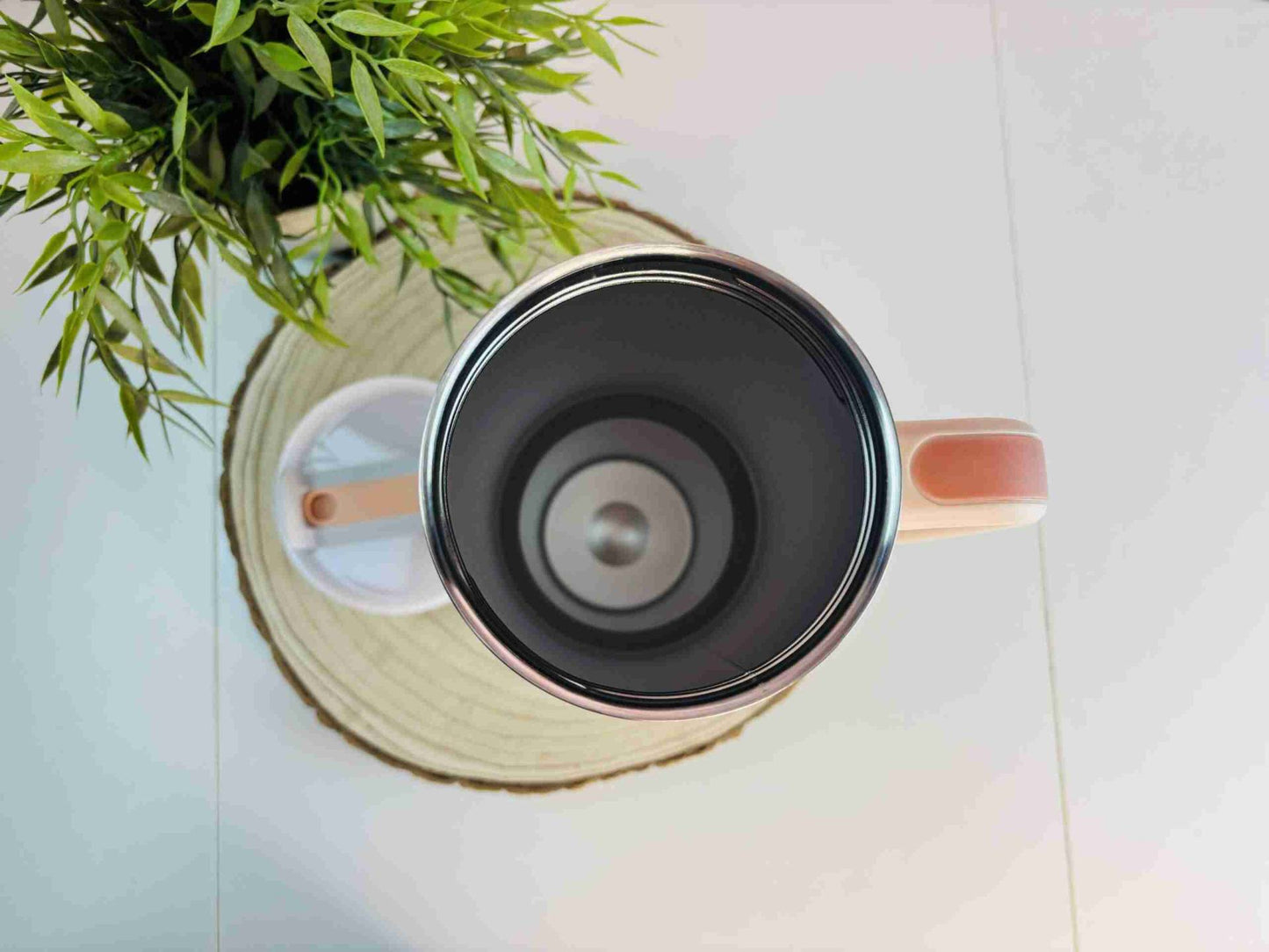 💋Stan Cup Pink Power: Borraccia Termica con Messaggio di Resistenza - Incanta Shop